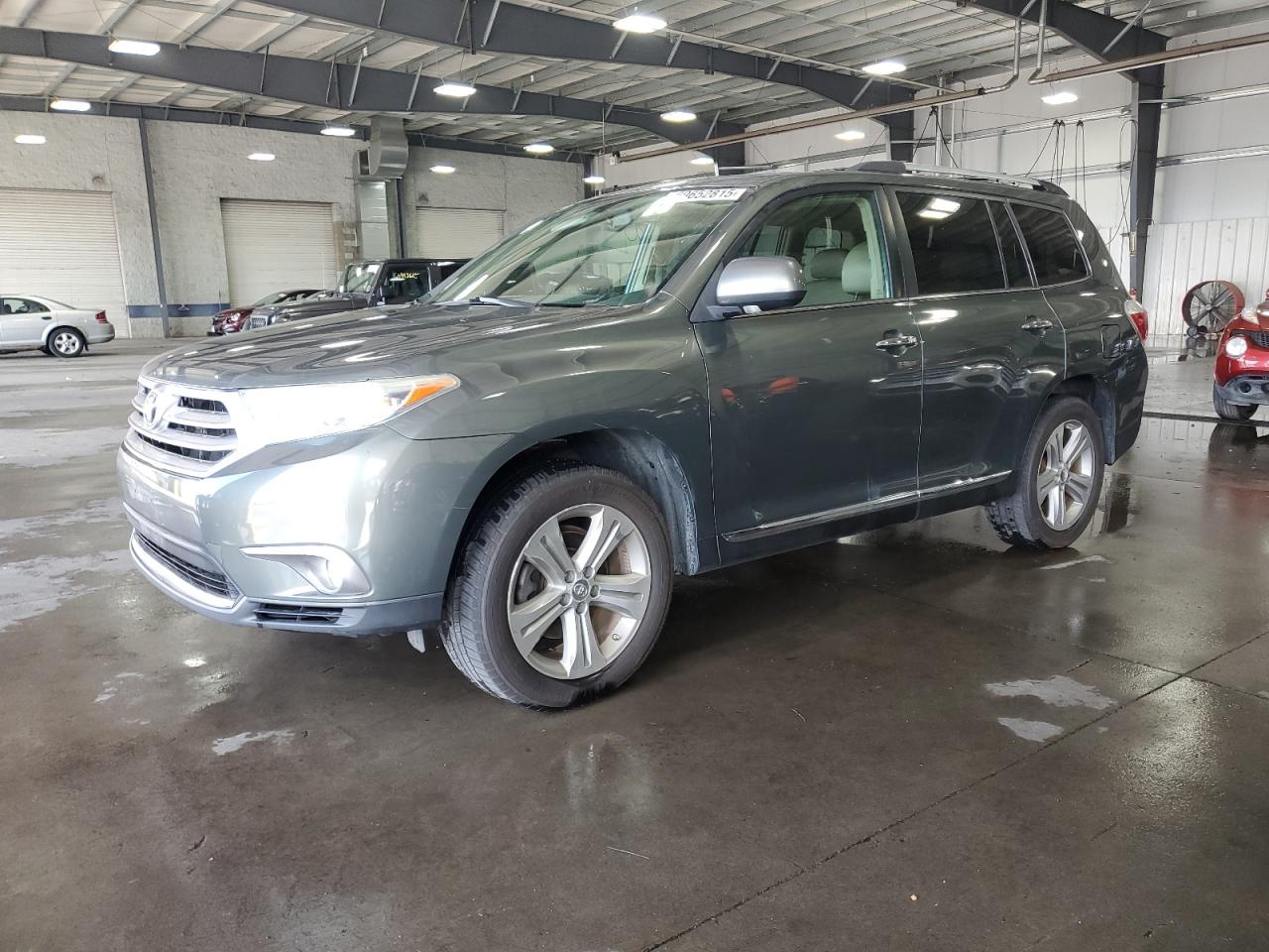 TOYOTA HIGHLANDER LIMITED