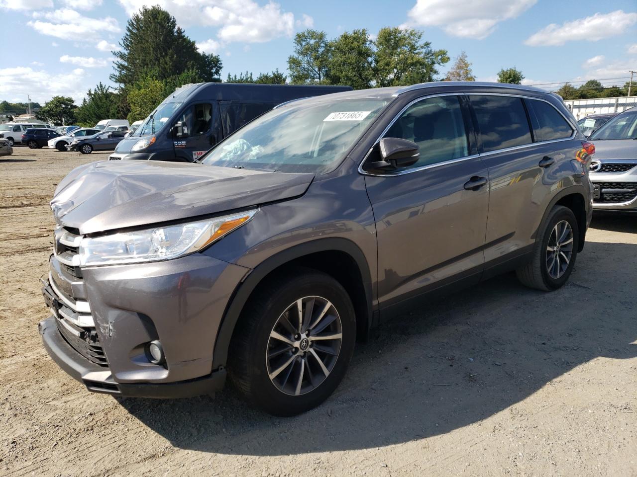 TOYOTA HIGHLANDER SE