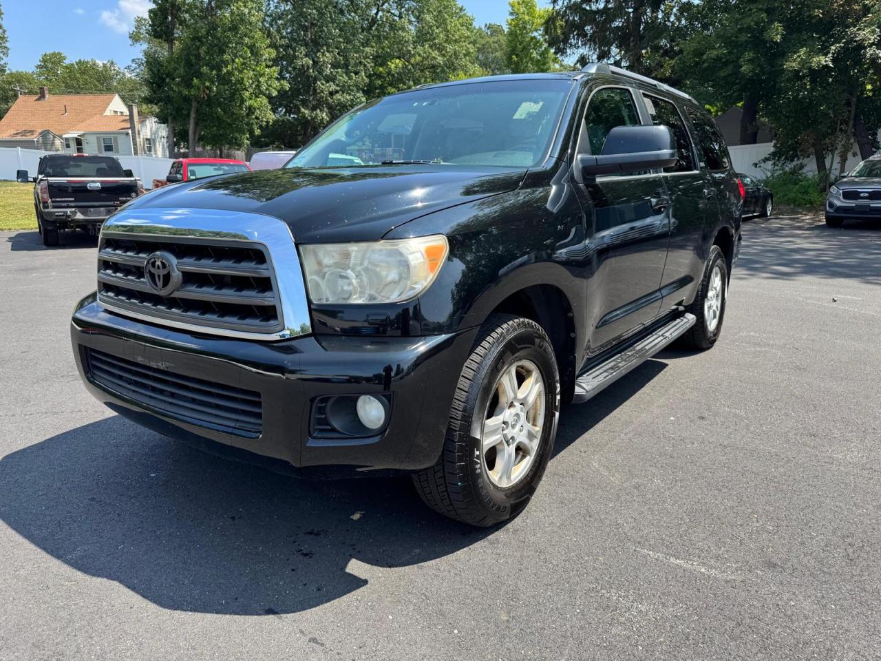 TOYOTA SEQUOIA SR5