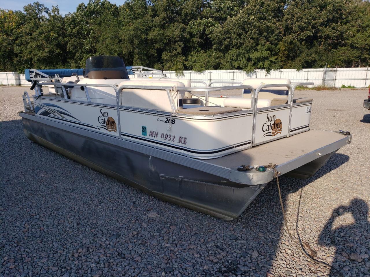 Lot #3230511873 2007 G3 BOATS SUNCATCHER