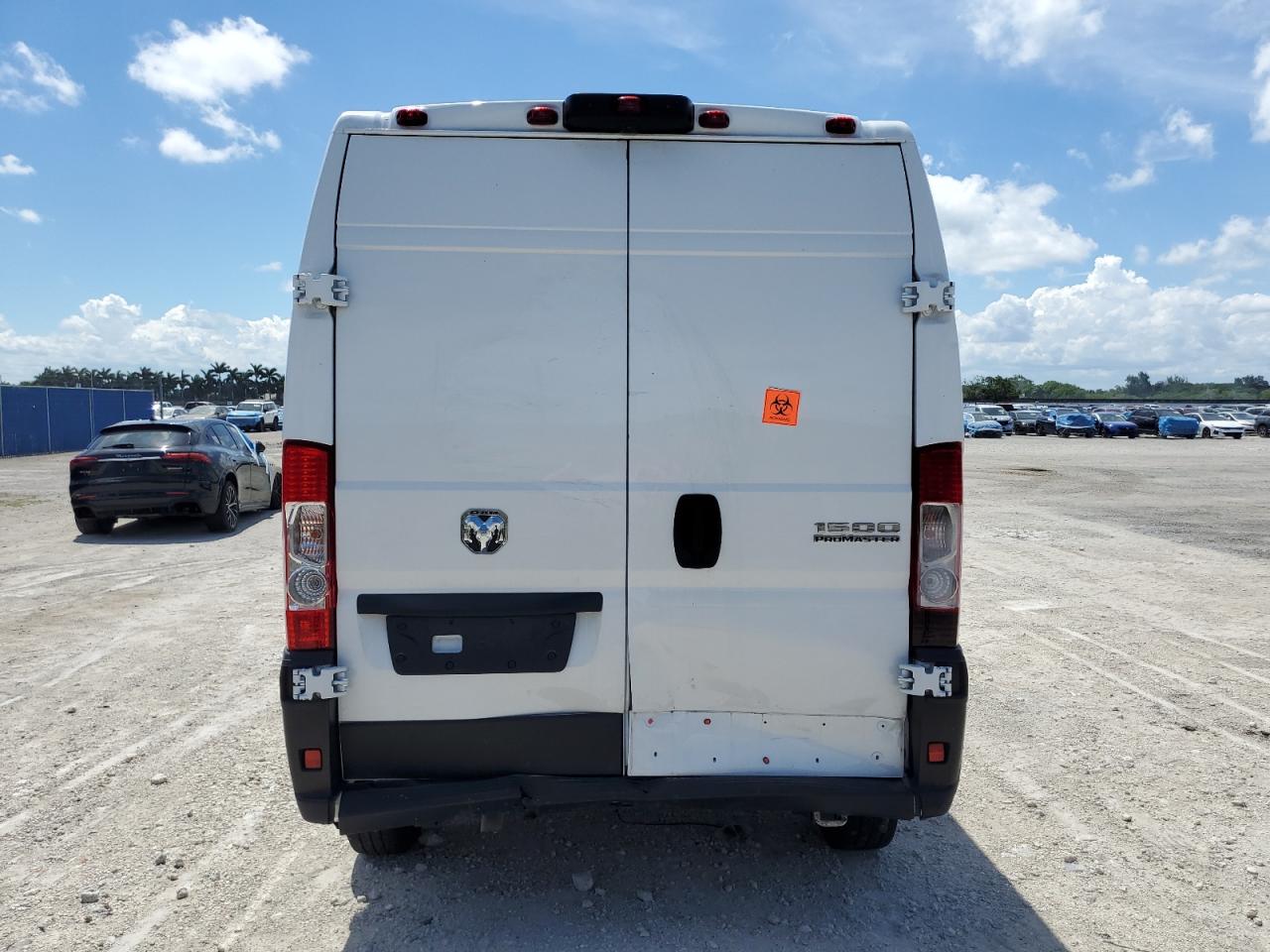 RAM PROMASTER 1500 HIGH