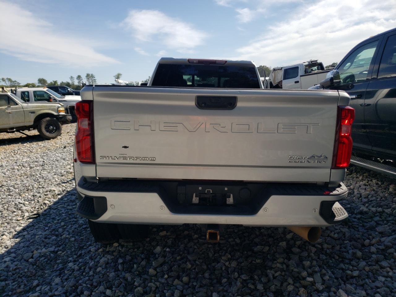 CHEVROLET SILVERADO K3500 HIGH COUNTRY