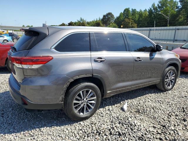 2018 TOYOTA HIGHLANDER SE 5TDKZRFH3JS543583