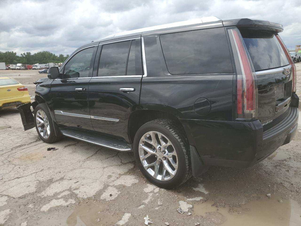 CADILLAC ESCALADE LUXURY