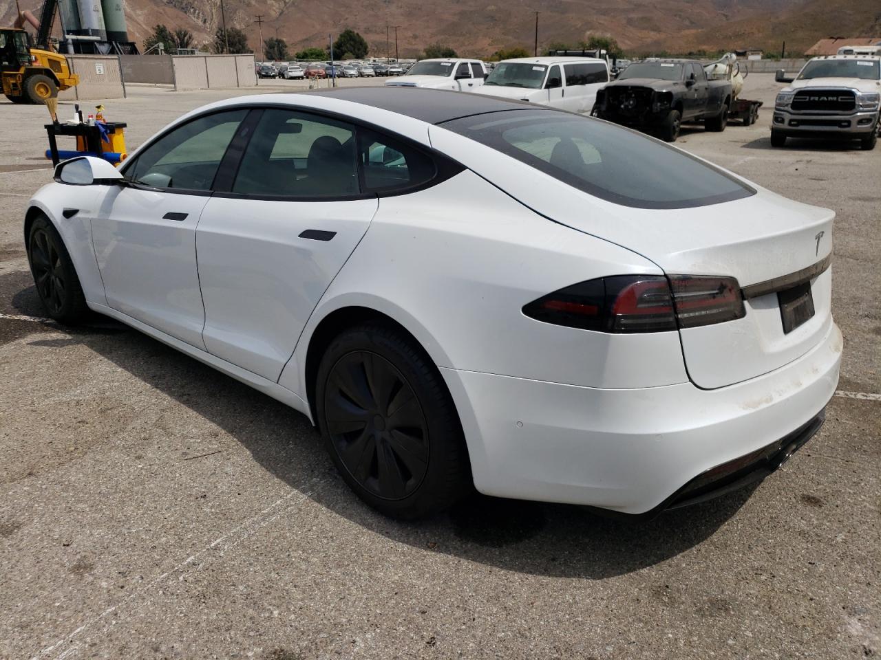 TESLA MODEL S