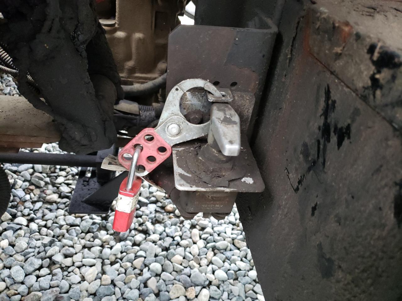 Lot #3286533164 2007 PNTW REFUSE TRUCK