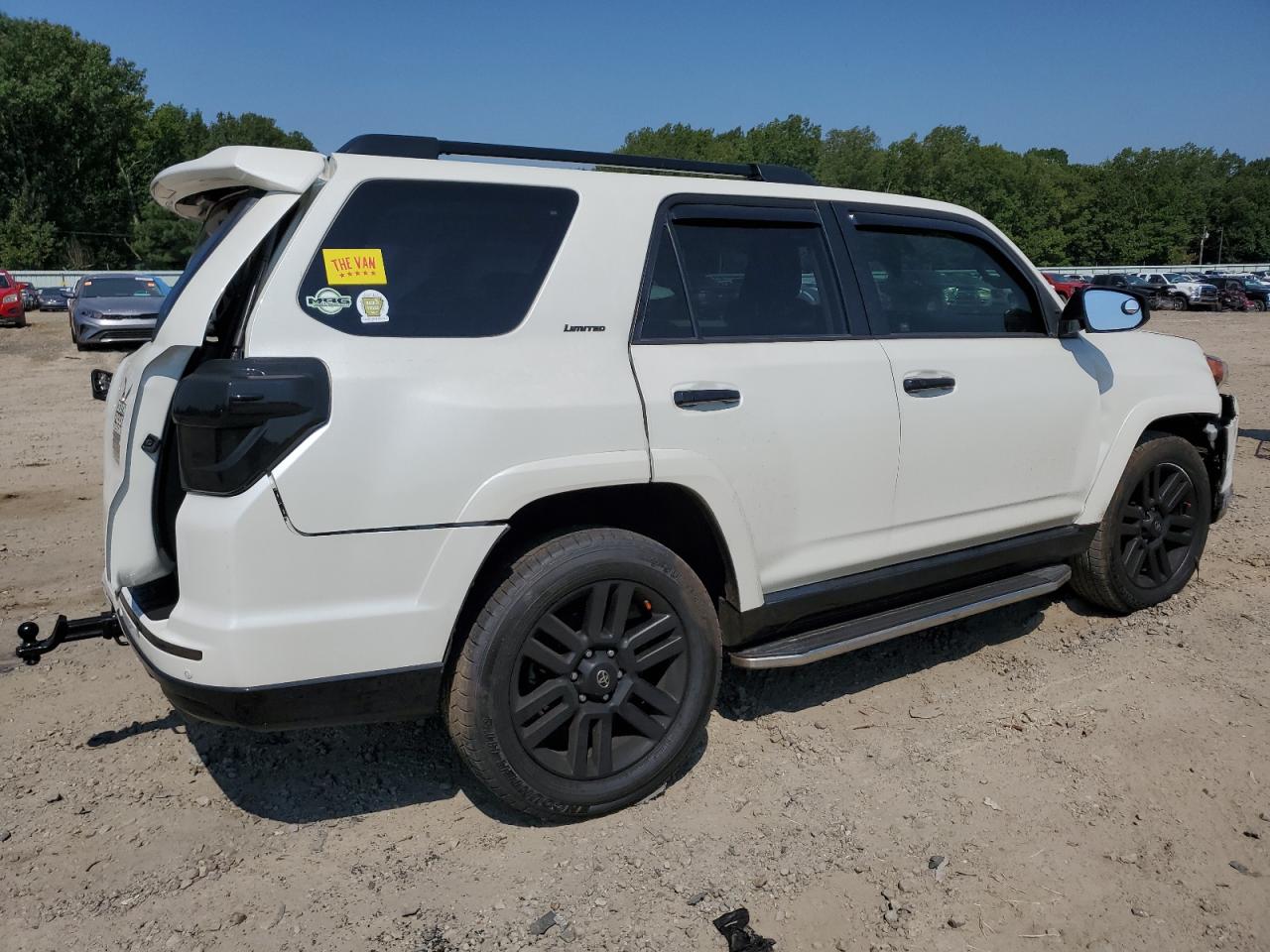 TOYOTA 4RUNNER SR5/SR5 PREMIUM