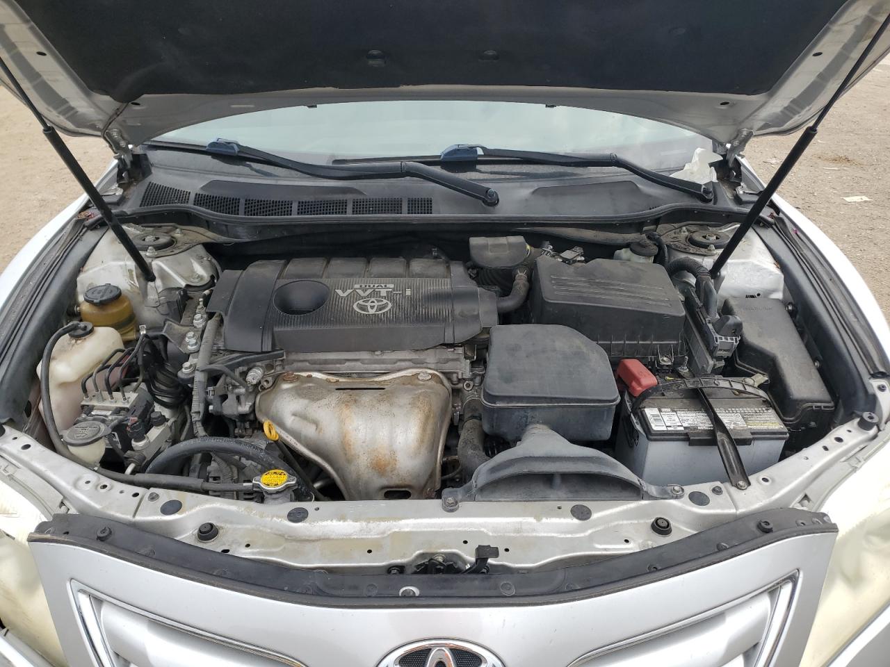 TOYOTA CAMRY BASE