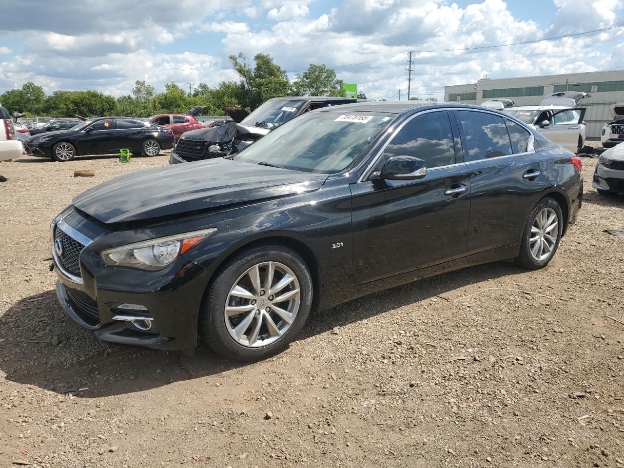 INFINITI Q50 PREMIUM