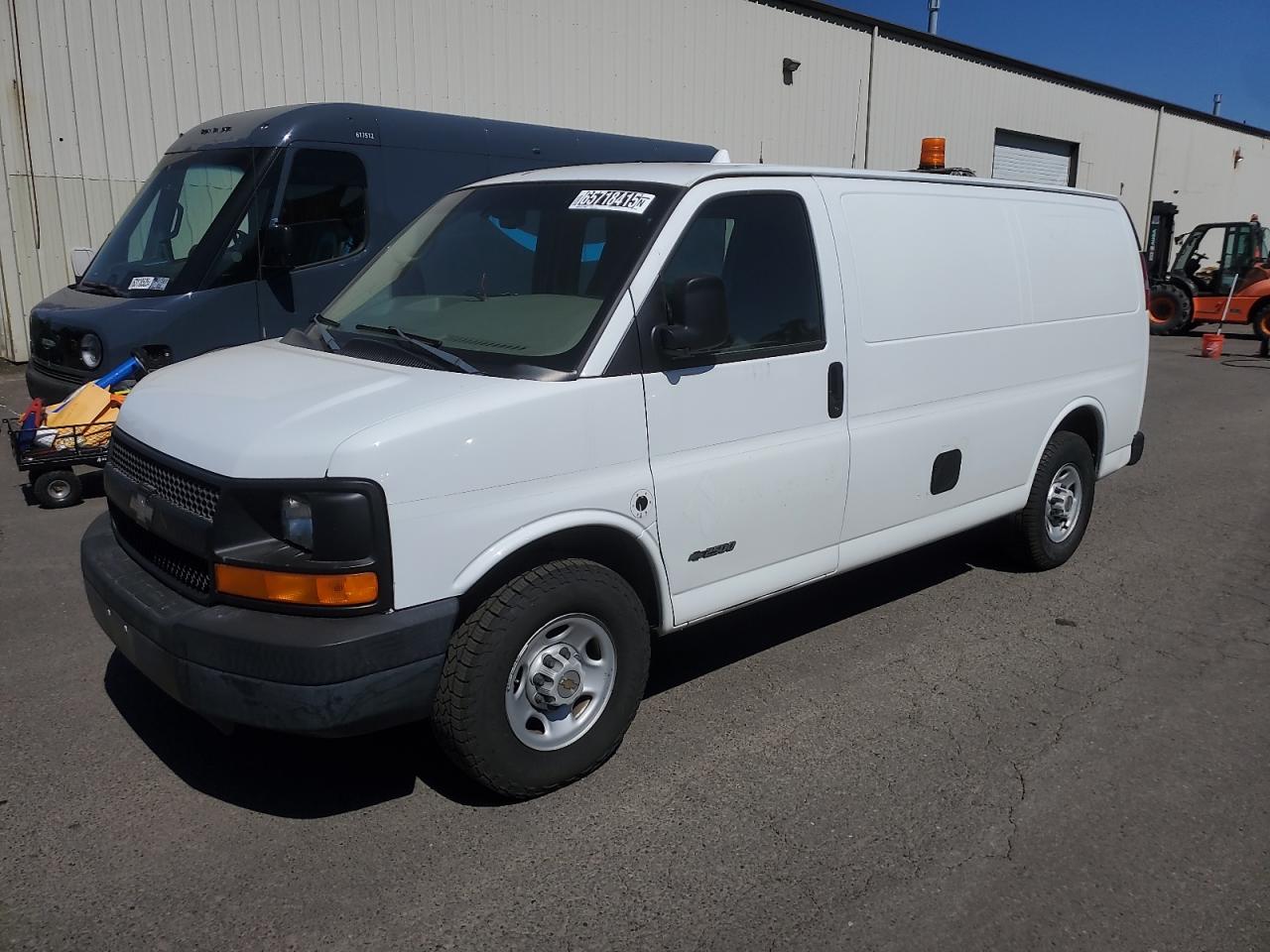 Lot #3210850931 2004 CHEVROLET EXPRESS G2