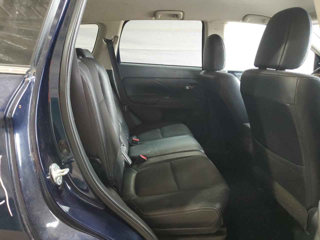 MITSUBISHI OUTLANDER GT