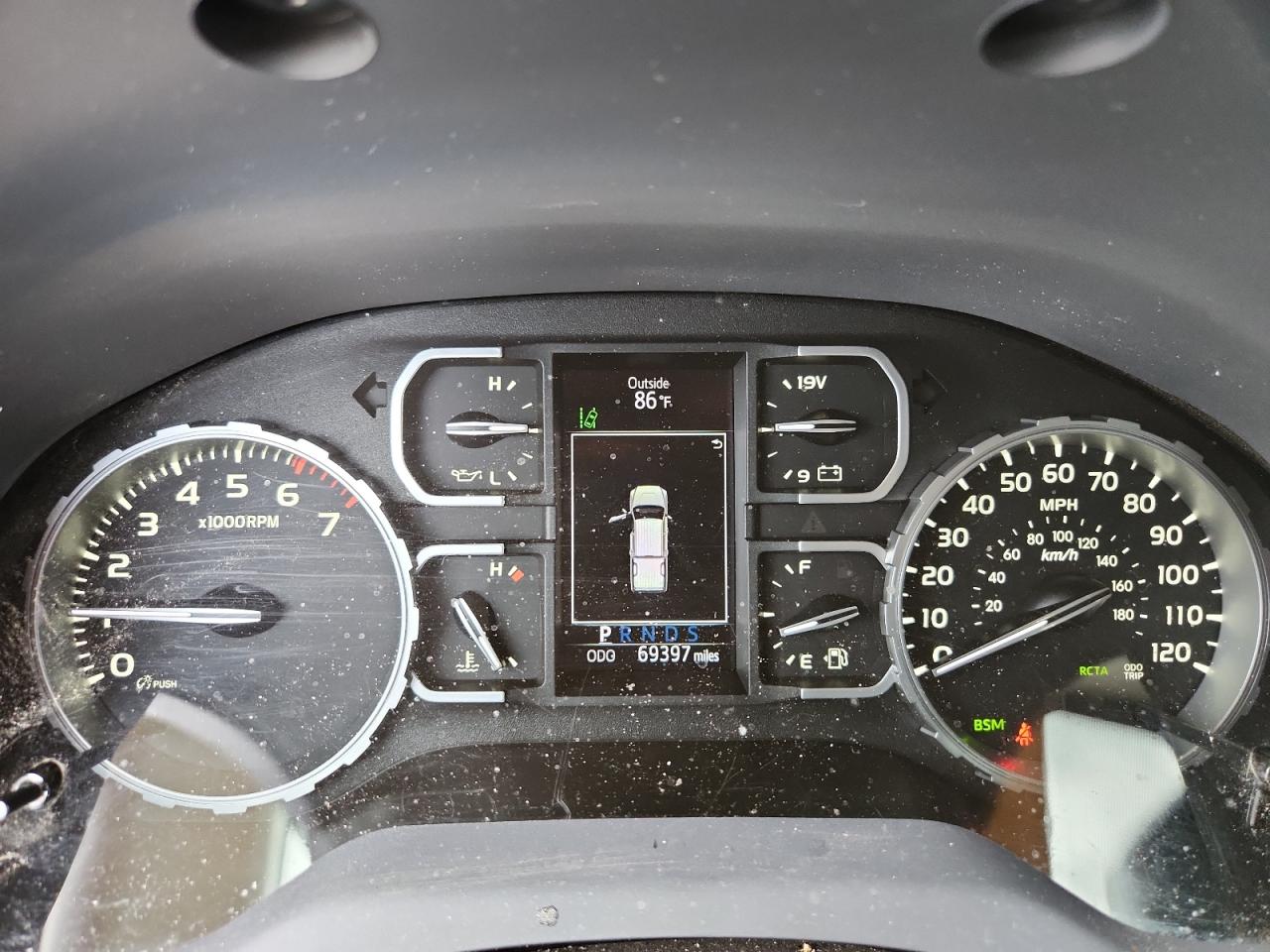 TOYOTA TUNDRA CREWMAX SR5