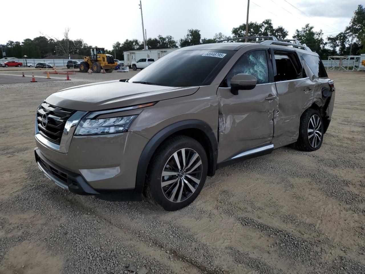 NISSAN PATHFINDER PLATINUM