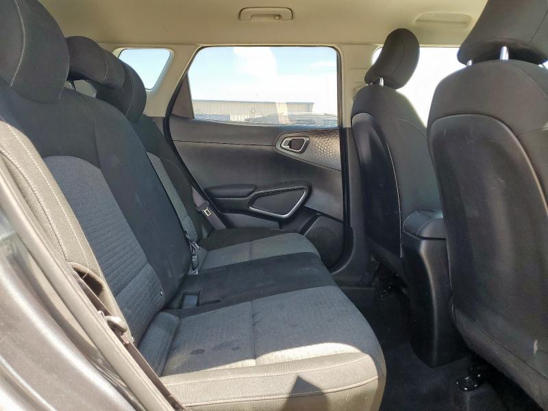 2021 KIA SOUL LX KNDJ23AU8M7779937