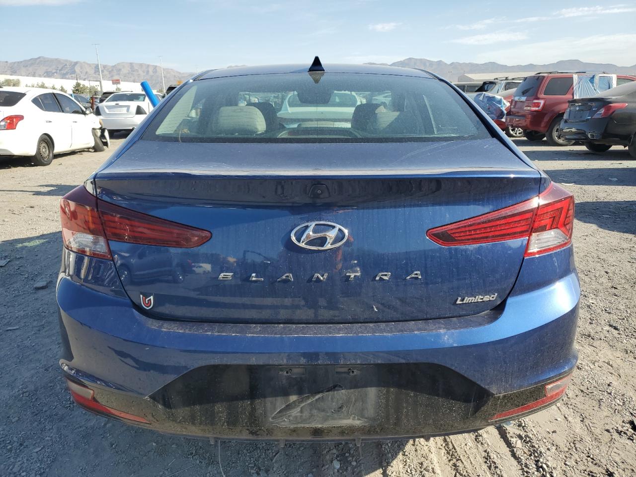 HYUNDAI ELANTRA SEL