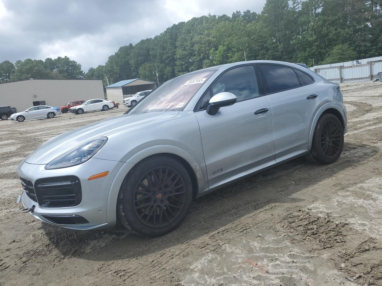 PORSCHE CAYENNE GTS COUPE