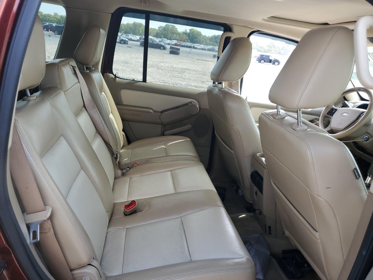 FORD EXPLORER EDDIE BAUER