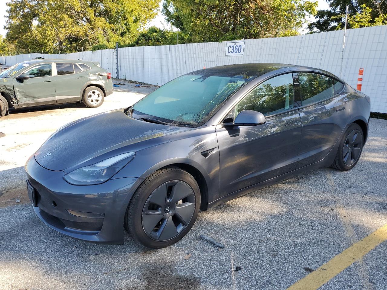 TESLA MODEL 3