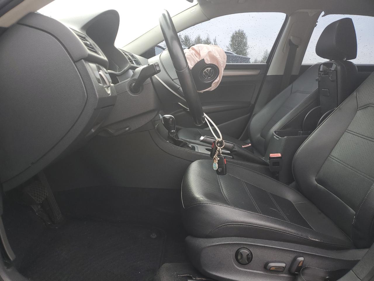 Lot #3296907848 2014 VOLK PASSAT SE