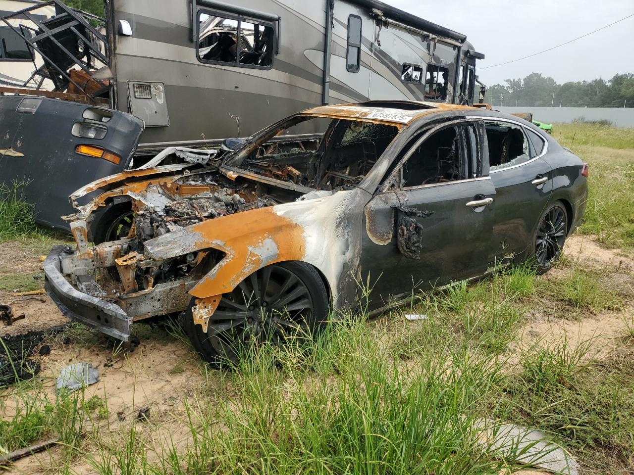 INFINITI Q70 3.7 LUXE