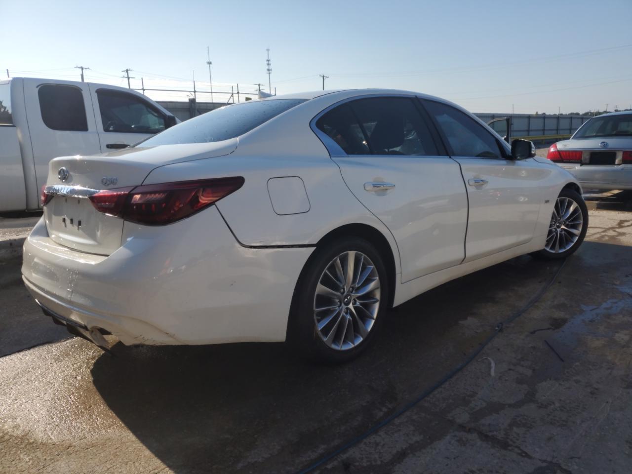 INFINITI Q50 LUXE