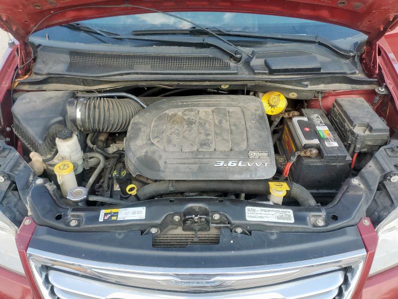 2015 CHRYSLER TOWN & COU 2C4RC1BG5FR710914