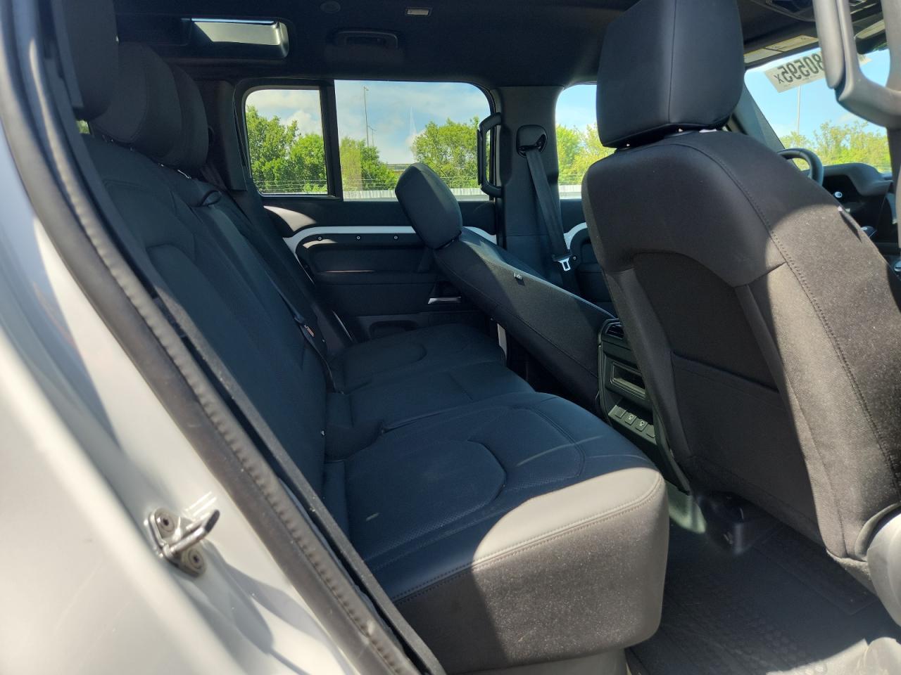 LAND ROVER DEFENDER 110 S