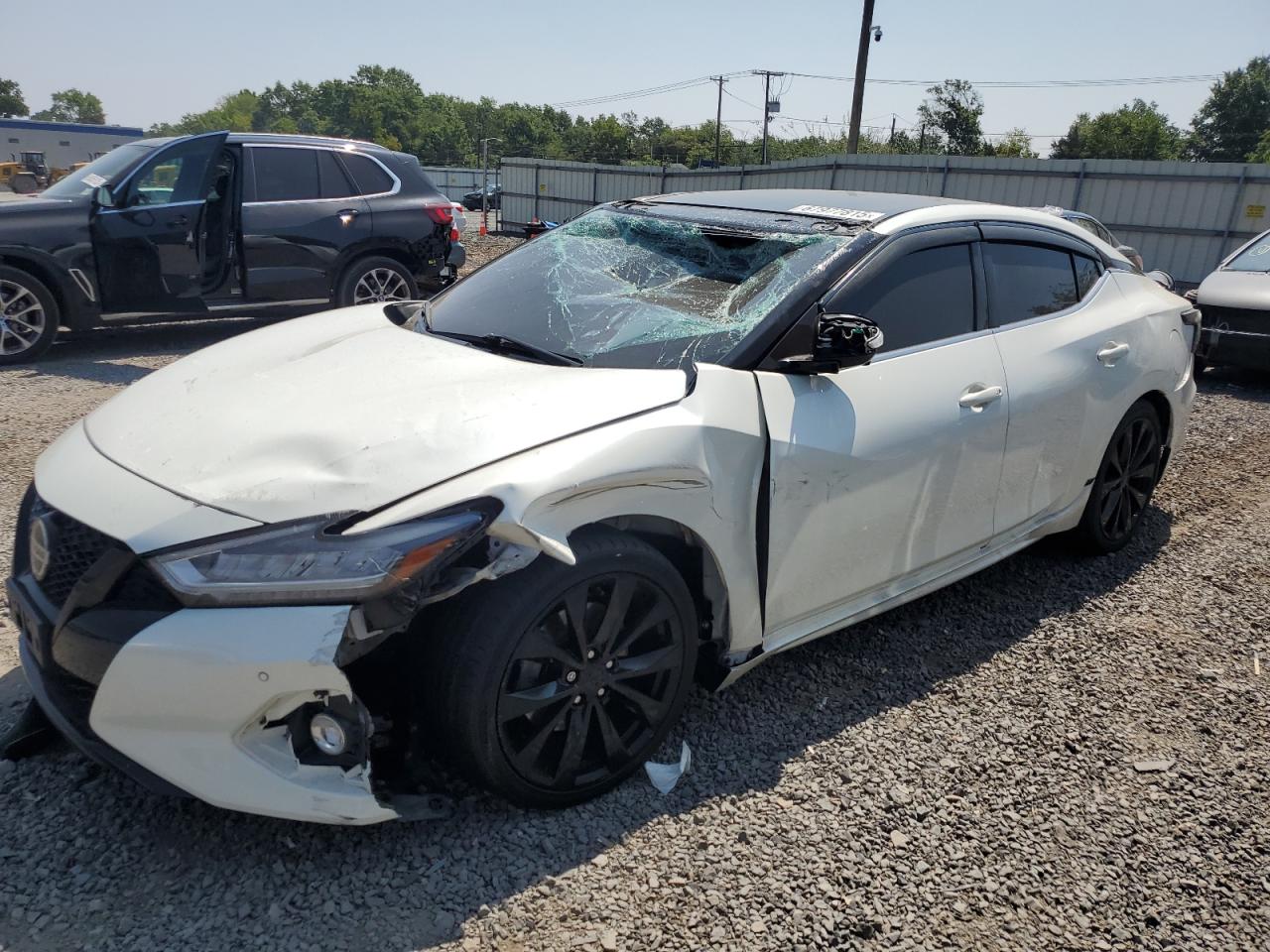 NISSAN MAXIMA SR