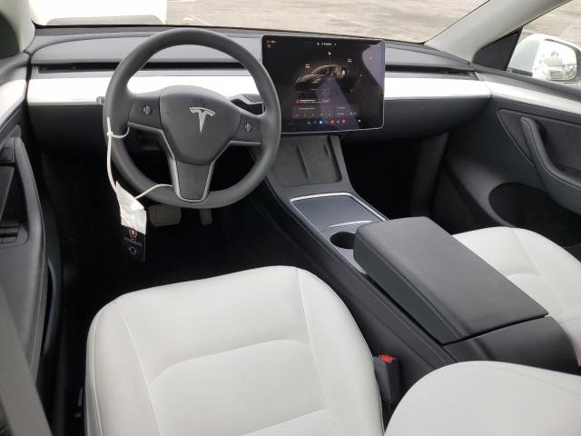 2024 TESLA MODEL Y 7SAYGDEE8RF165984