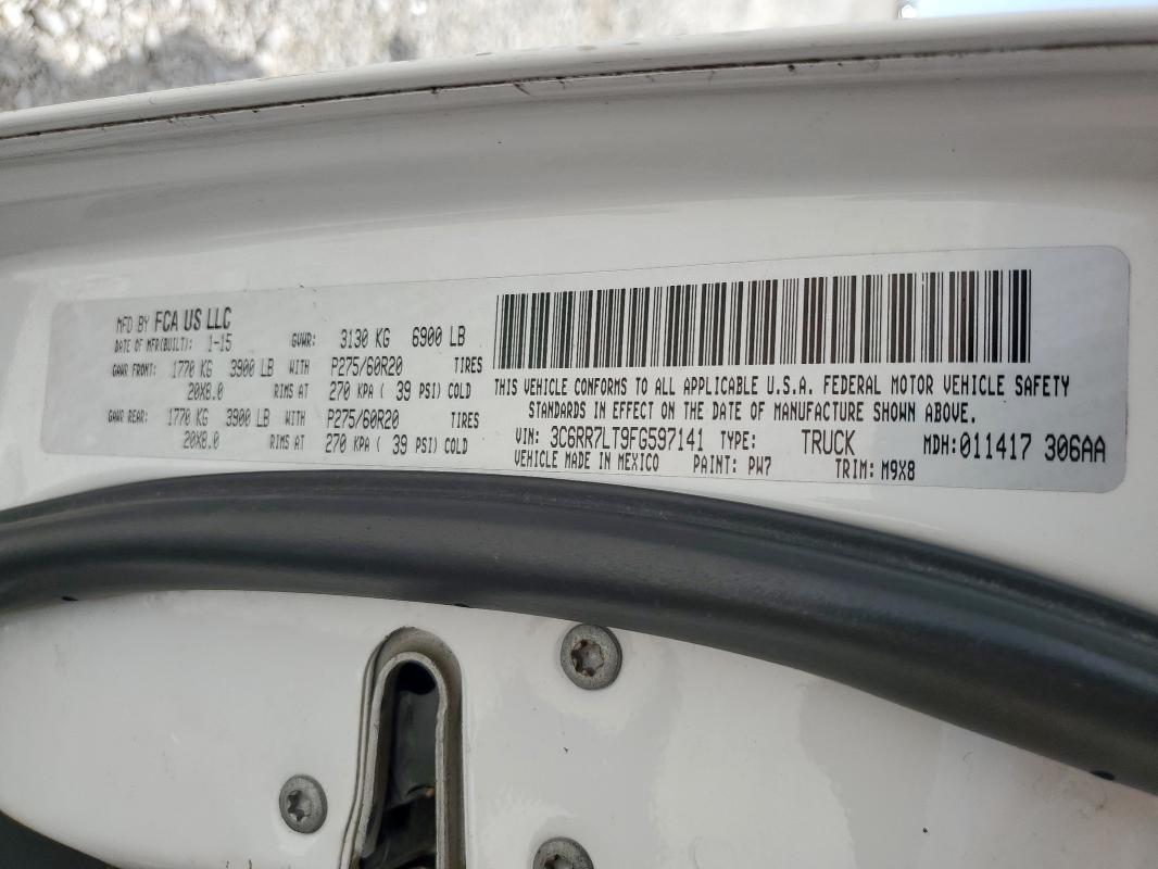 2015 RAM 1500 SLT 3C6RR7LT9FG597141