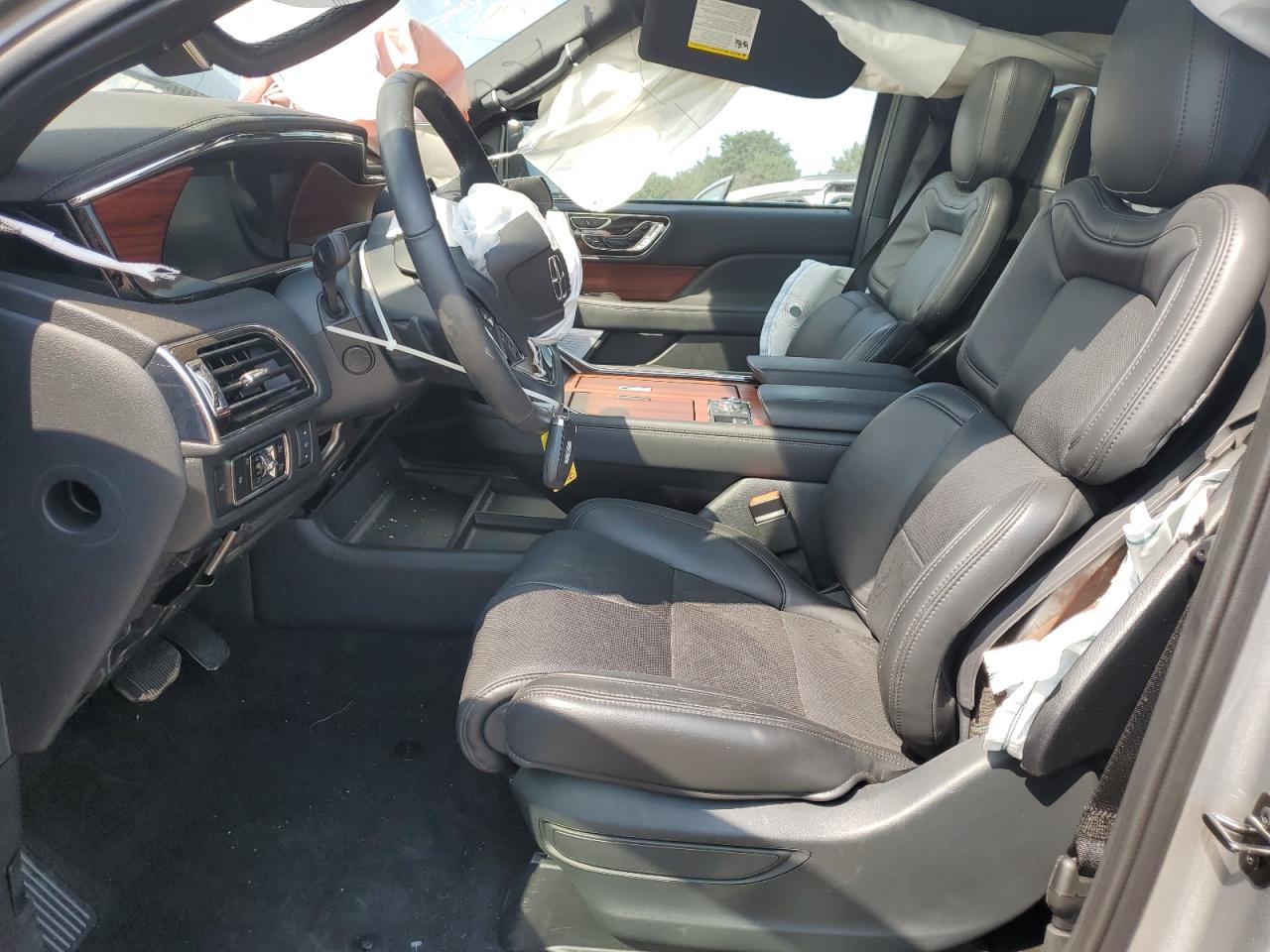 LINCOLN NAVIGATOR RESERVE