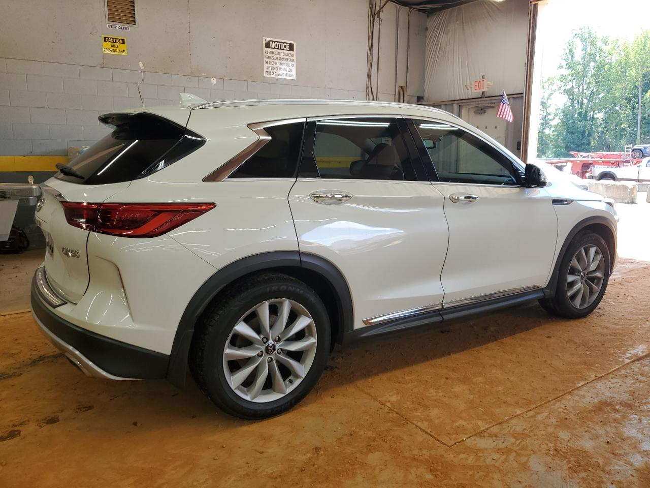 INFINITI QX50 ESSENTIAL