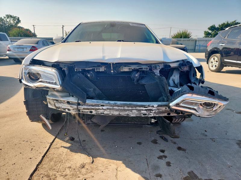 2016 CHRYSLER 300 LIMITED 2C3CCAAG6GH182271
