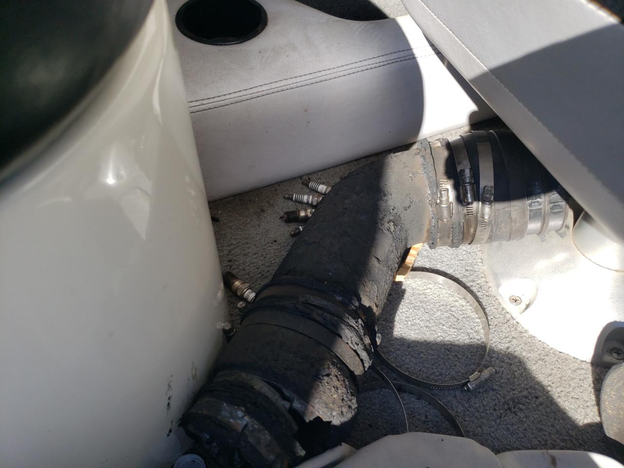 Lot #3259595424 2004 REINELL BOAT