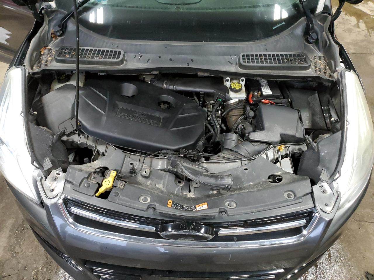 FORD ESCAPE TITANIUM