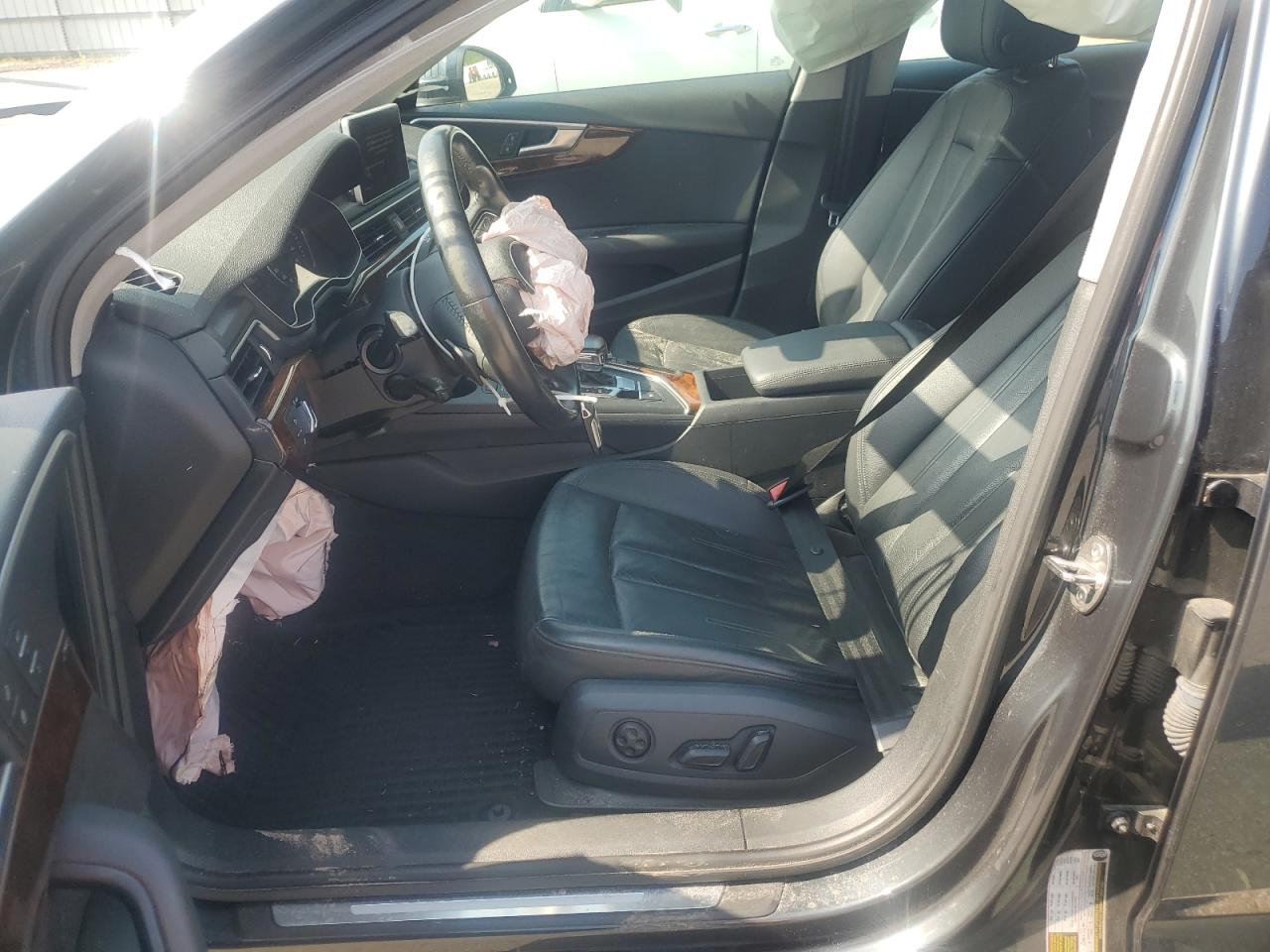 AUDI A4 ULTRA PREMIUM