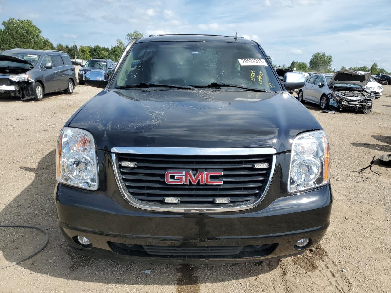 GMC YUKON C1500 SLT
