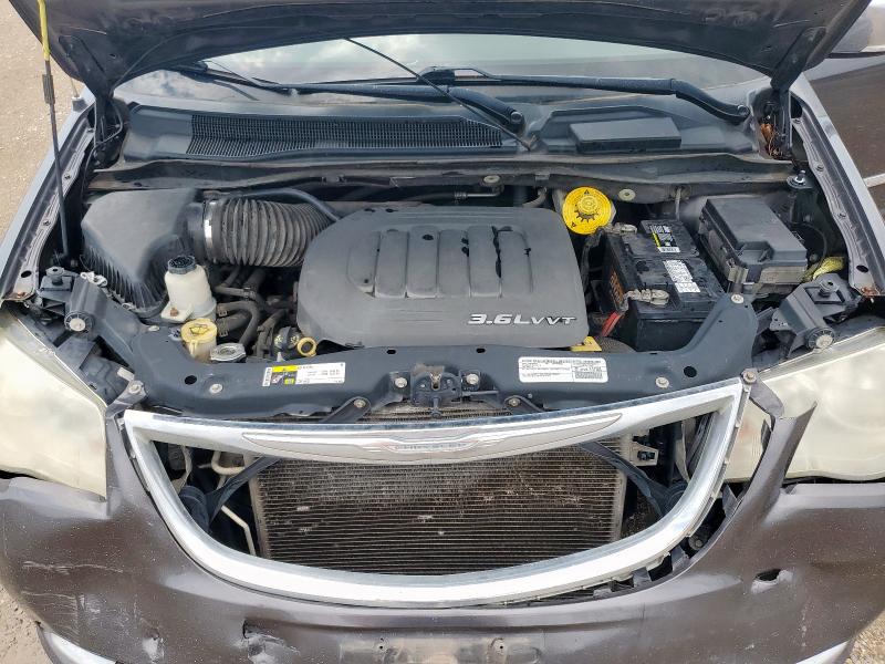 2015 CHRYSLER TOWN & COU 2C4RC1CG1FR514242