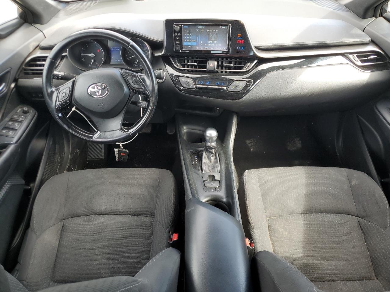 TOYOTA C-HR XLE