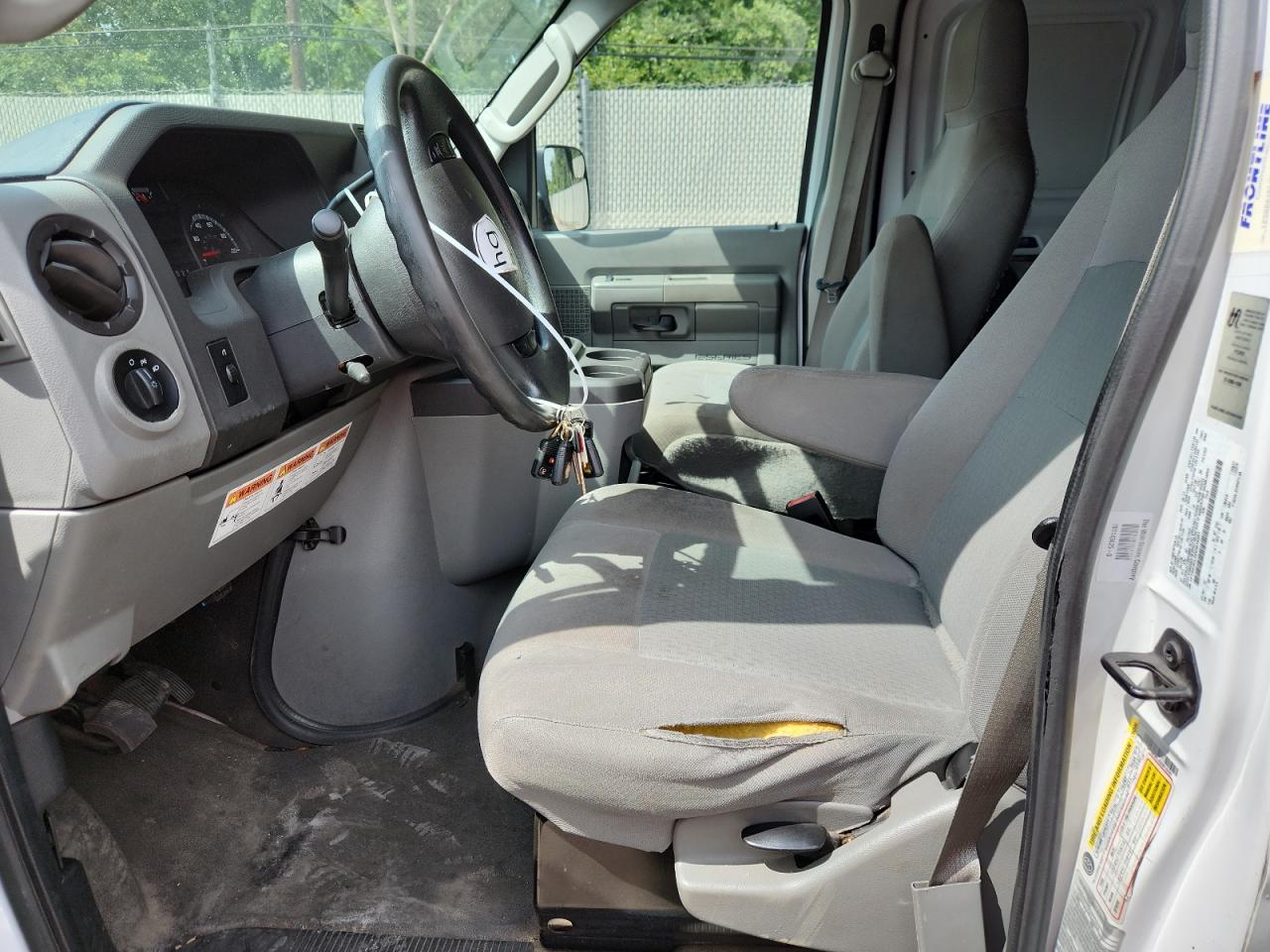 FORD ECONOLINE E350 SUPER DUTY VAN