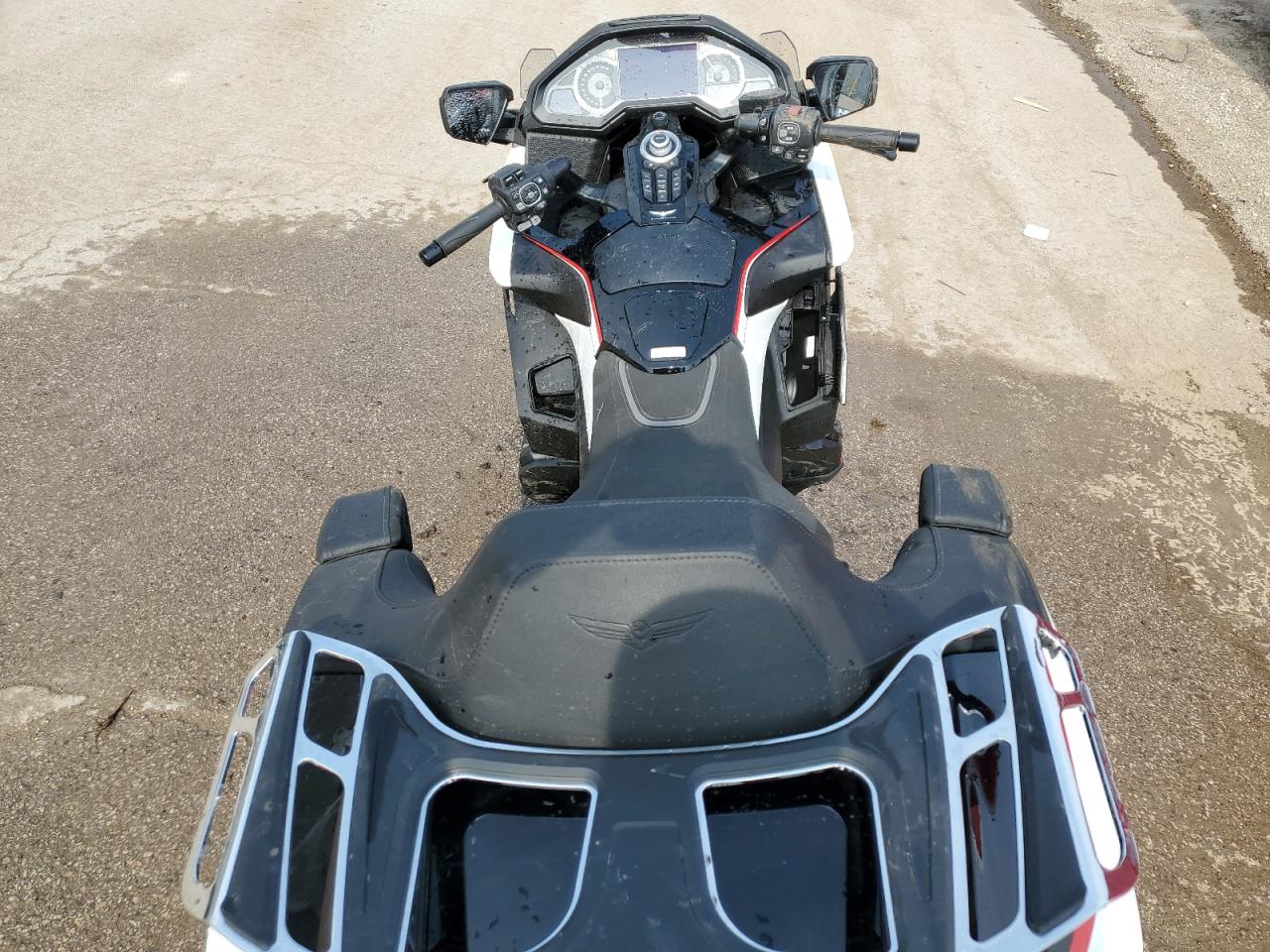 Lot #3298191032 2024 HONDA GL1800 D