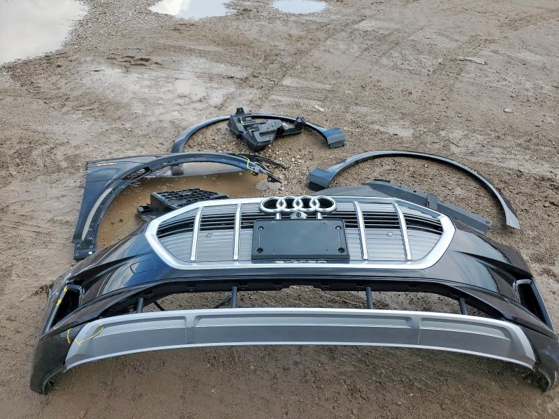 2019 AUDI E-TRON PRESTIGE WA1VAAGE3KB024014