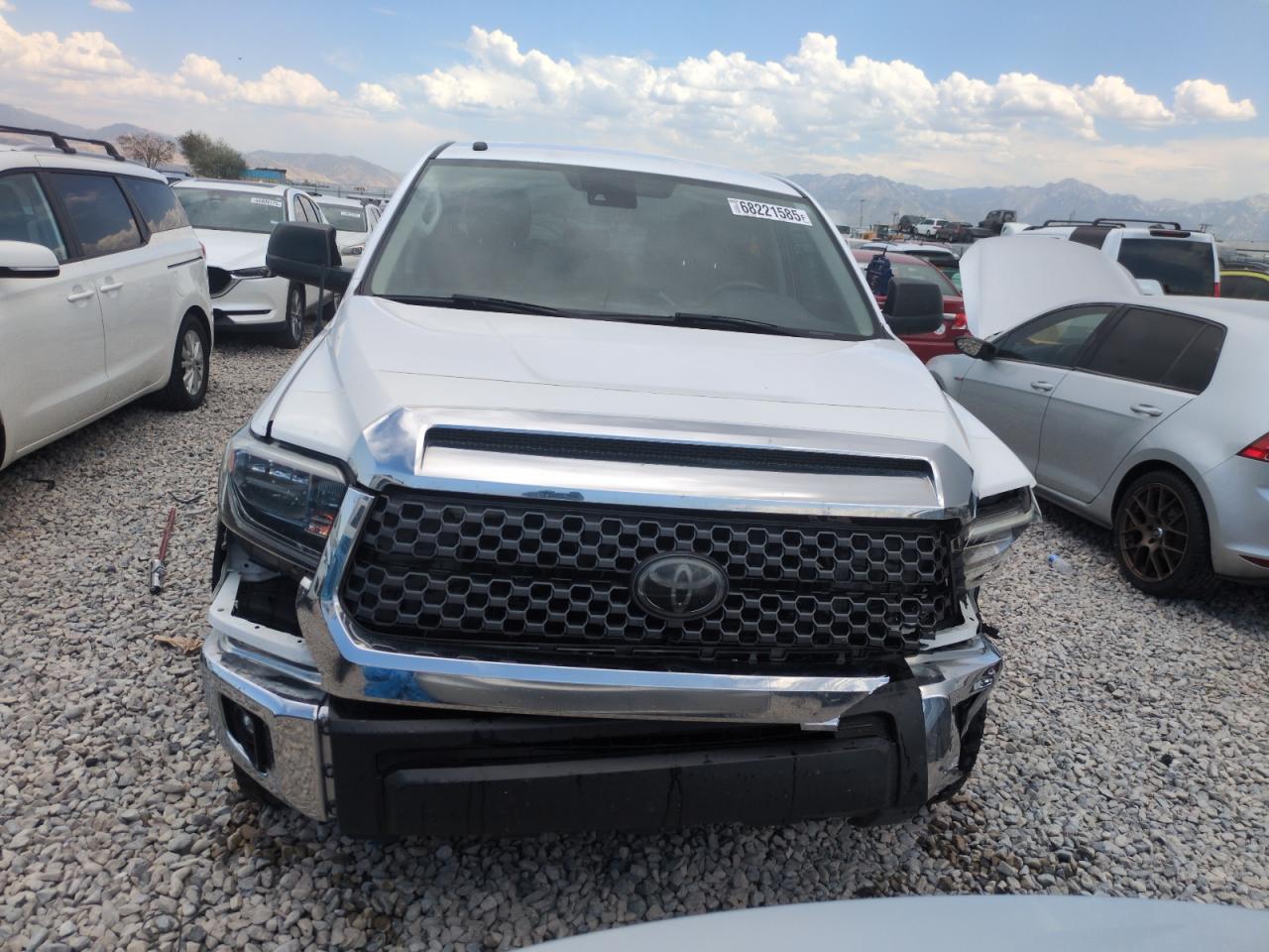 TOYOTA TUNDRA CREWMAX SR5