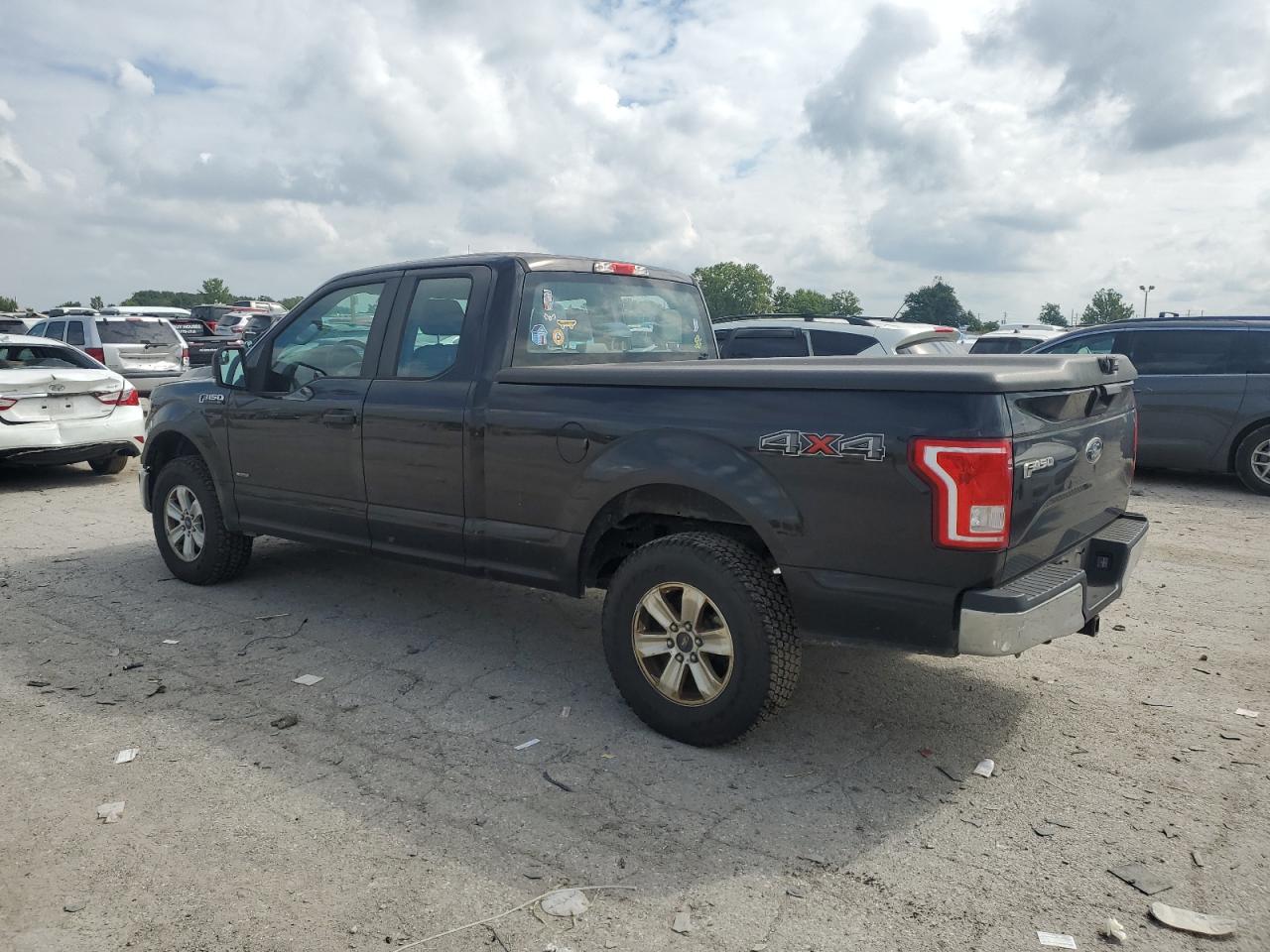 FORD F-150 SUPER CAB