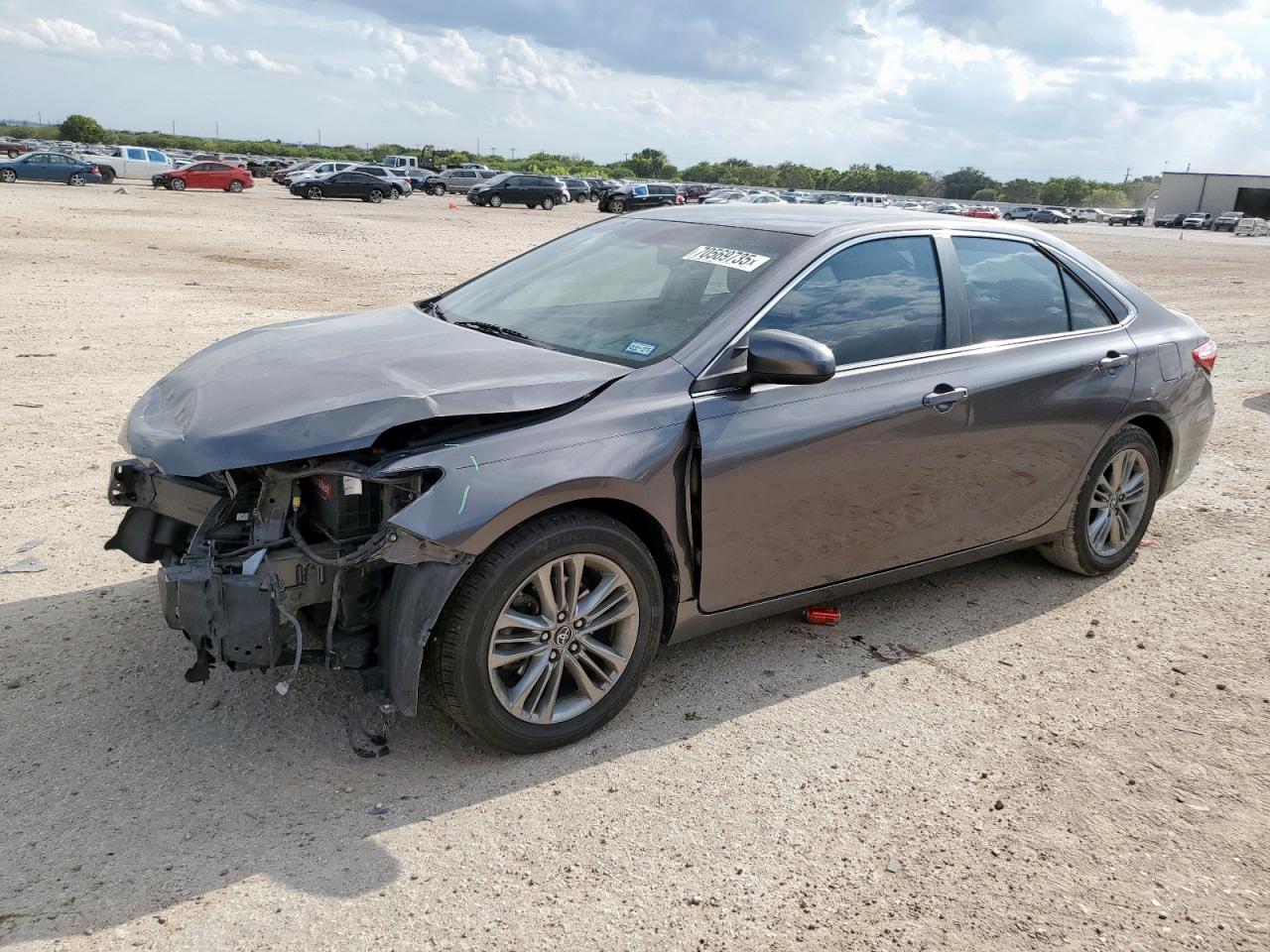 TOYOTA CAMRY LE