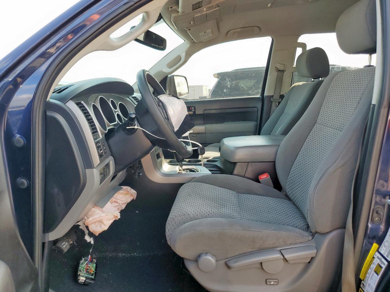 TOYOTA TUNDRA CREWMAX SR5