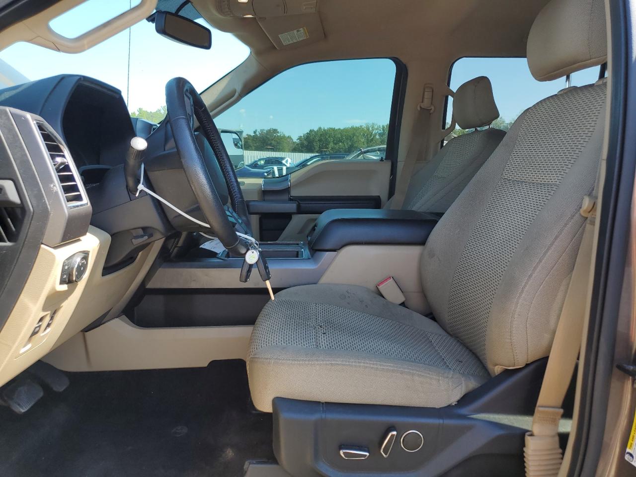 FORD F-150 SUPERCREW