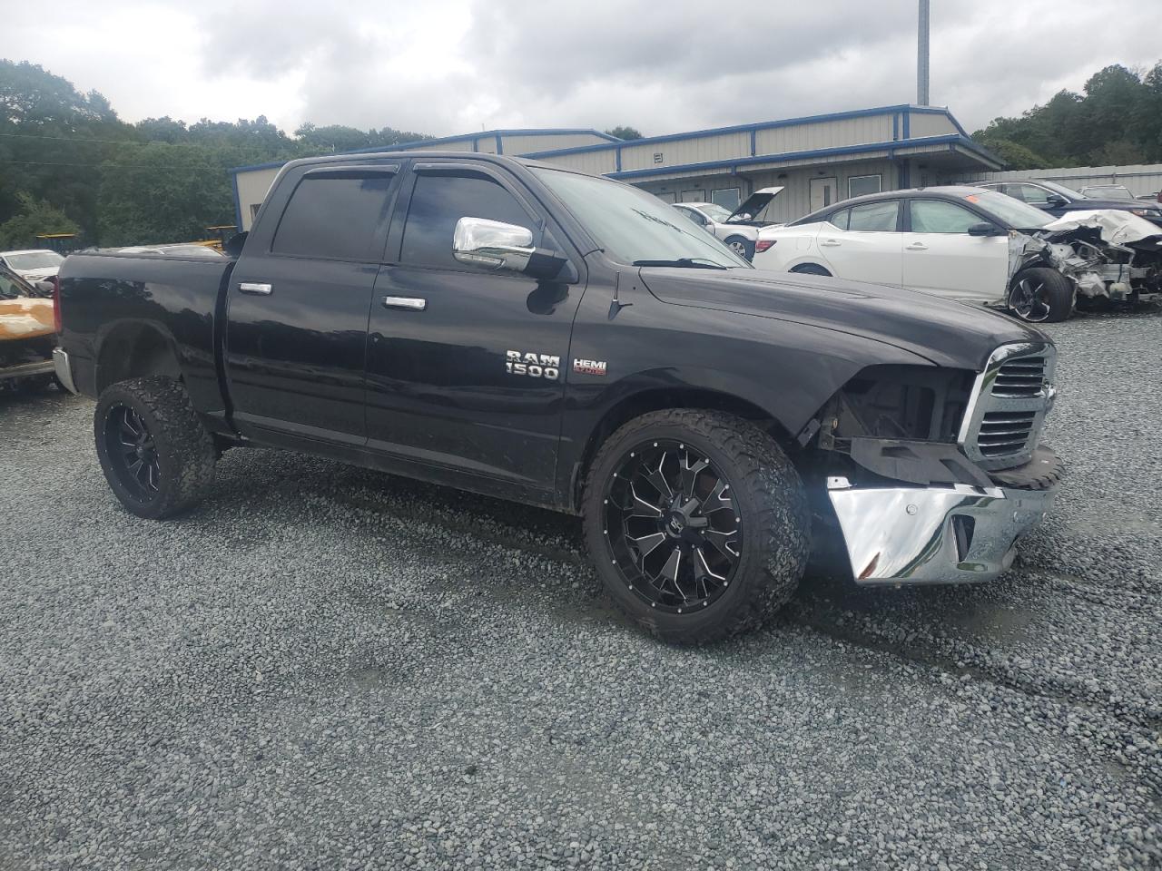 RAM 1500 SLT