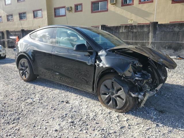 2024 TESLA MODEL Y 7SAYGAEE4RF182134