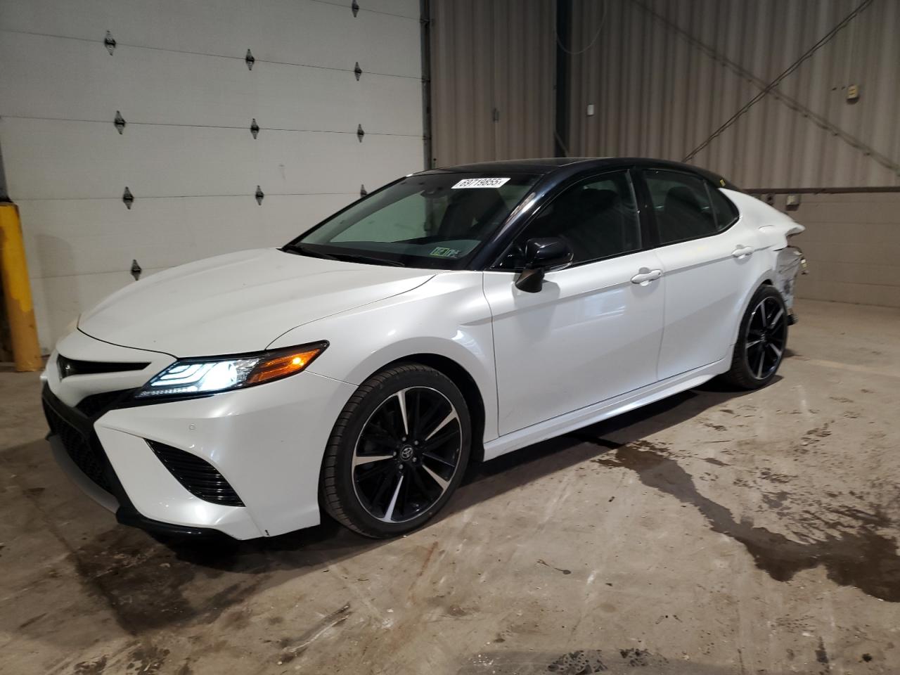 TOYOTA CAMRY XSE